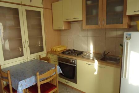 A2+1 Groundfloor Brela Apartment Ngoại thất bức ảnh